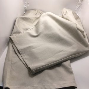 Beautiful, Elegant and short pants